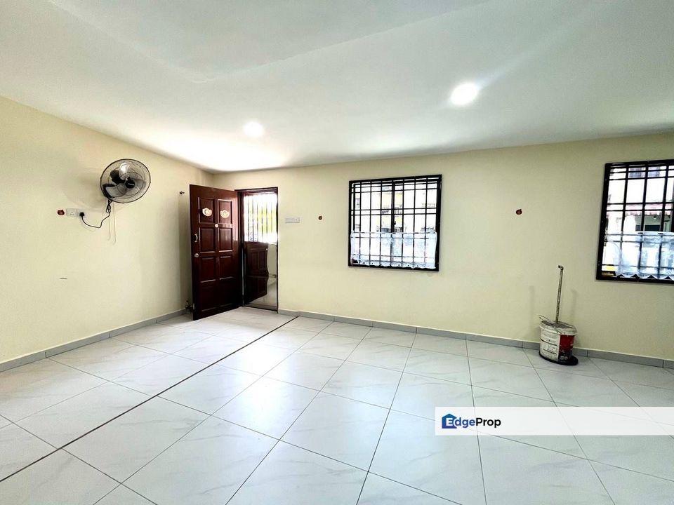 Flat Tmn Perling Ground floor Renovated , Johor, Skudai