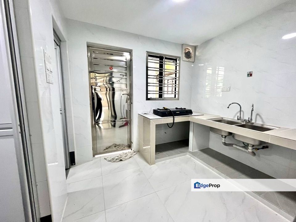 Flat Tmn Perling Ground floor Renovated , Johor, Skudai