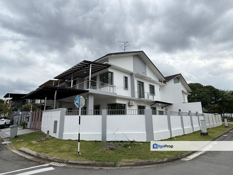 Tmn Mutiara Mas Double sty Cluster Corner Lot Renovated unit , Johor, Skudai