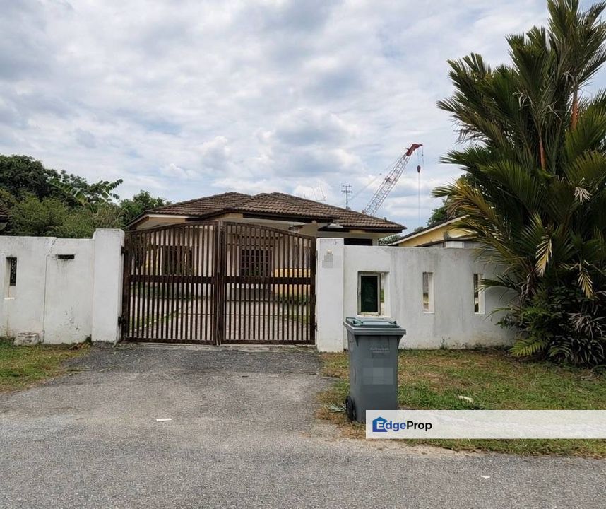 Taman Nusa Perintis Single sty Bungalow Lot Big Size , Johor, Gelang Patah