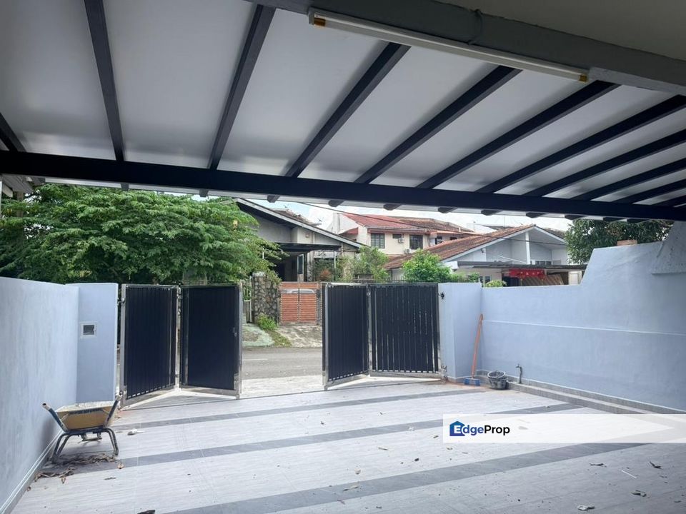 Tmn Dato Pengawat Barat Tampoi  single sty fully renovated , Johor, Tampoi