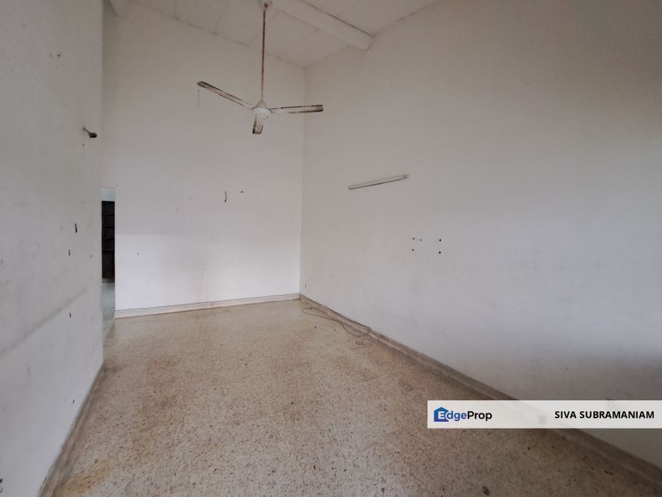 TAMAN PERLING SINGLE STOREY TERRACE, Johor, Johor Bahru