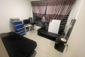 Dedaun Hijau (Greenfield Regency)