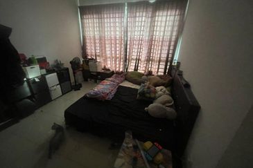 Dedaun Hijau (Greenfield Regency)