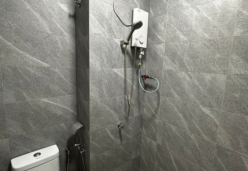 1Medini & Medini Signature