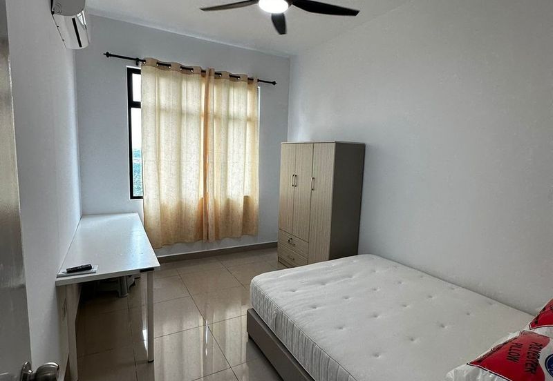 1Medini & Medini Signature