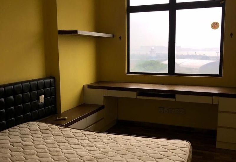 Aloha Tower Condominium