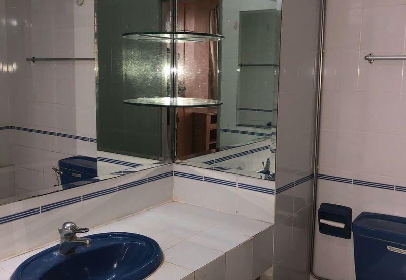 Aloha Tower Condominium