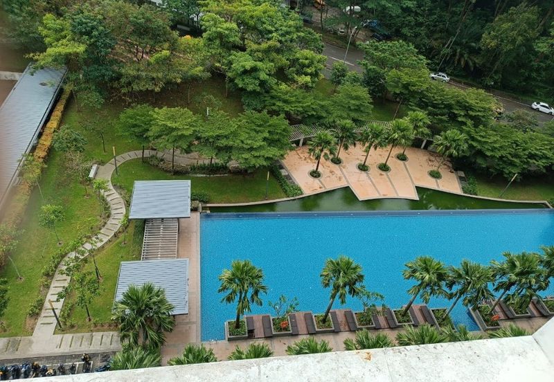 AdisonWest @Larkinton