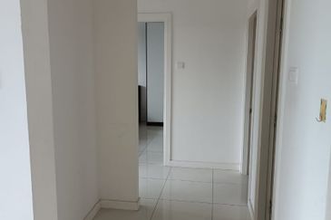 AdisonWest @Larkinton