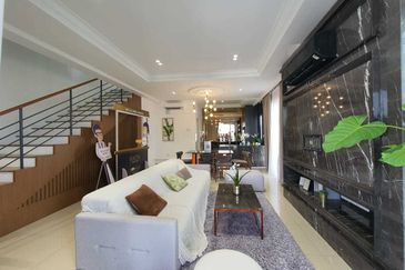 Freehold 2sty terrace house @ Puncak Alam, Ijok, Sungai Buloh