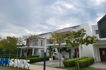 Taman Amanputra, Puchong South
