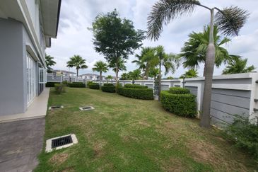 Sungai Buloh Country Resort