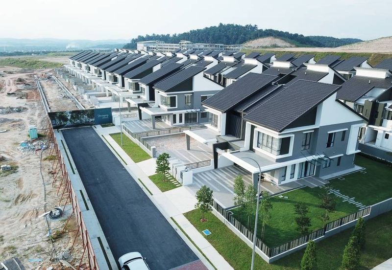 SL 14, Bandar Sungai Long