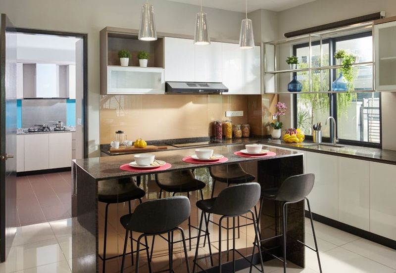 Seksyen 10, Shah Alam