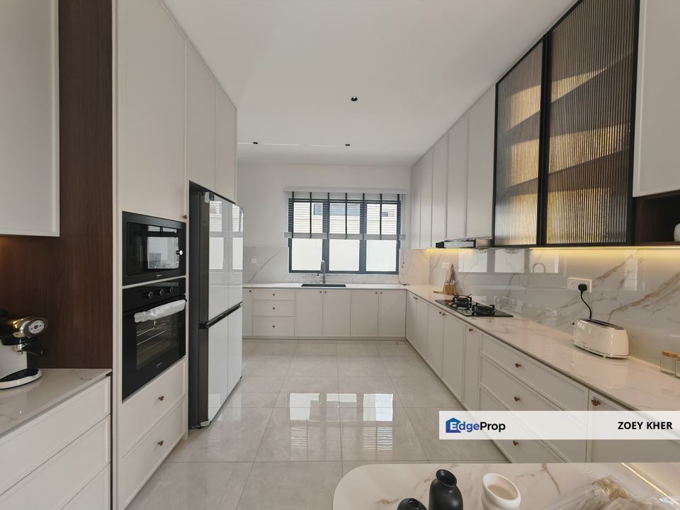 Freehold 3sty Semi-D @ Bukit Puchong, Selangor, Puchong