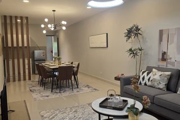 1100sf with 250k @ Cyberjaya