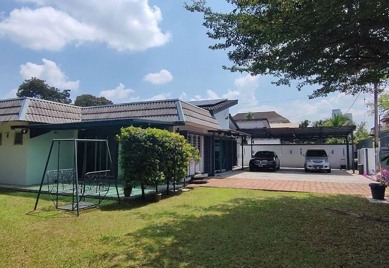 Seksyen 4, Petaling Jaya