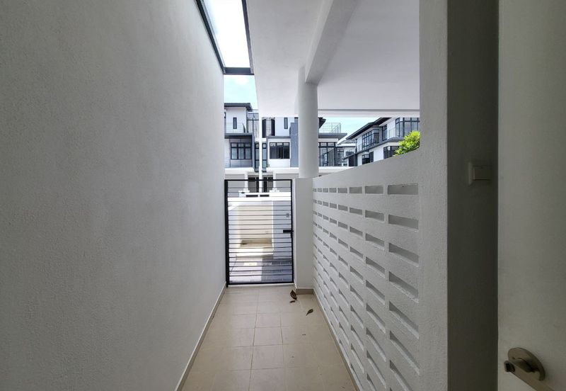 [ FREEHOLD OPEN 6R6B ] - 3 Storey Semi-D 40'x80' @ PUTRAJAYA