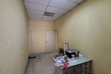 Oakland Commercial Centre