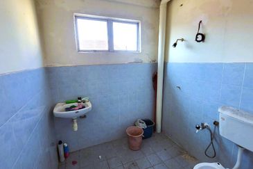 Oakland Commercial Centre