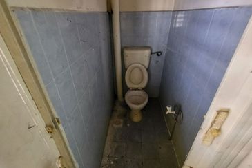 Oakland Commercial Centre