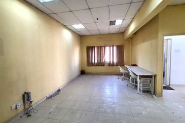 Oakland Commercial Centre