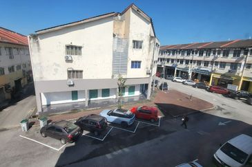 Oakland Commercial Centre