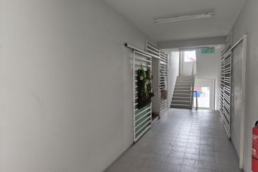 D'Camelia Court Nilai Impian