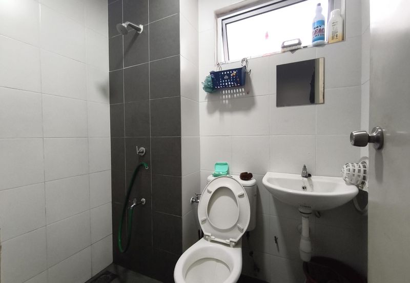 D'Camelia Court Nilai Impian