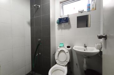 D'Camelia Court Nilai Impian