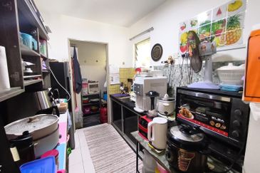 D'Camelia Court Nilai Impian