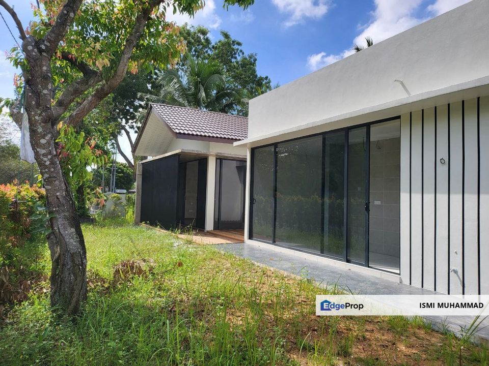 Seremban 2 (S2), Semi-D @ Green Street Homes - Near AEON Mall, Easy Access To Highway, Negeri Sembilan, Seremban