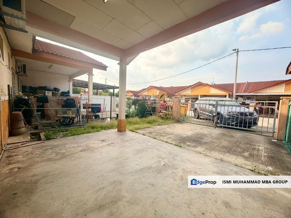 Taman Nusari Bayu 1 Bandar Sri Sendayan | EXTRA LAND Single Storey Terrace FOR SALE, Negeri Sembilan, Seremban
