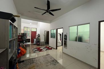 Taman Kiara Indah, Sikamat