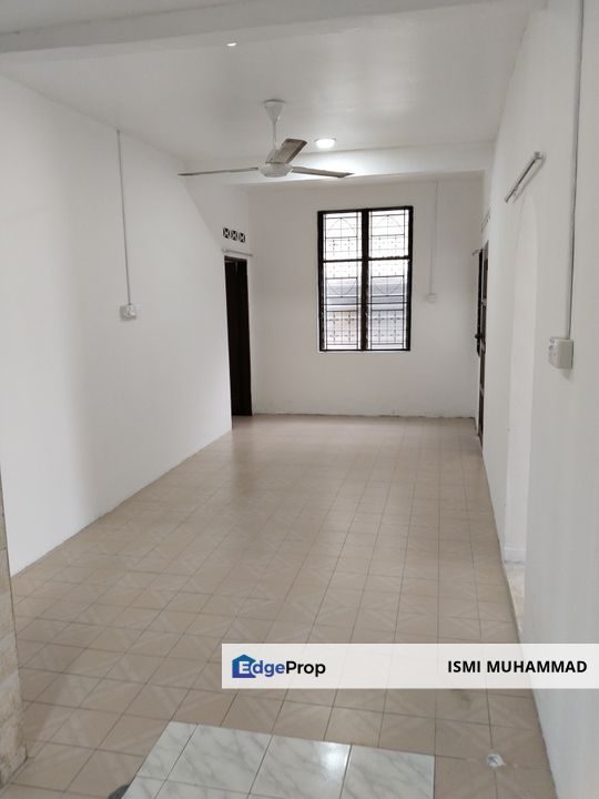 Paroi Jaya, Seremban. Single Storey Terrace End Lot Near Schools. Hot Area. Refurbished Unit, Negeri Sembilan, Seremban