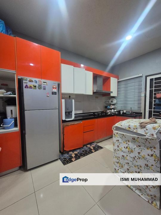 Taman Cheras Idaman, Kajang. Renovated Double Storey Terrace For Sale. Bumi Lot. Below MV., Selangor, Kajang