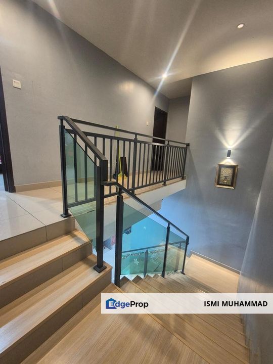 Taman Cheras Idaman, Kajang. Renovated Double Storey Terrace For Sale. Bumi Lot. Below MV., Selangor, Kajang