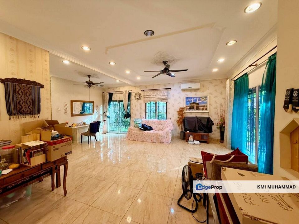 Taman Kemuning, Senawang. 2 Storey Semi-D Facing Open & Near Klinik Kesihatan Senawang, Negeri Sembilan, Senawang