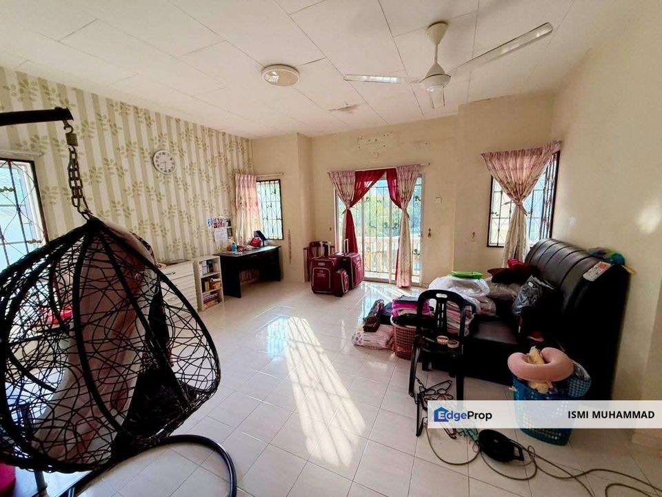 Taman Kemuning, Senawang. 2 Storey Semi-D Facing Open & Near Klinik Kesihatan Senawang, Negeri Sembilan, Senawang