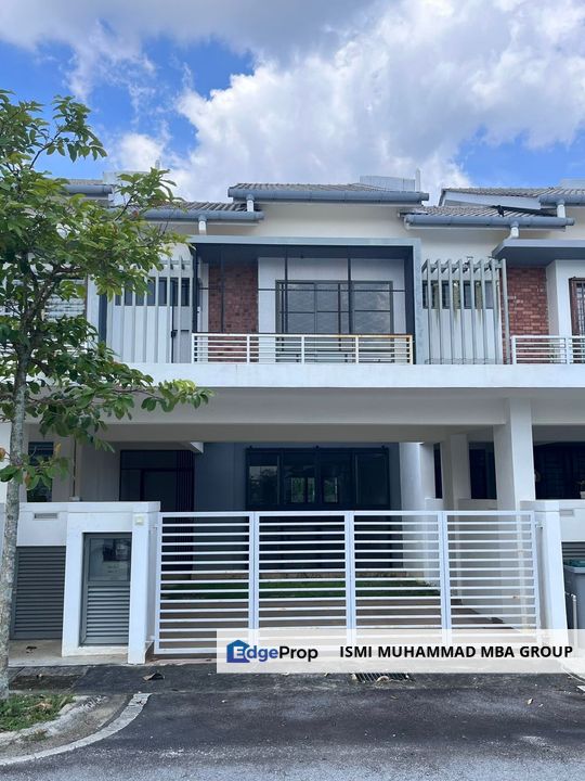 [ GATED + GUARDED _ 4R 4B ] 2 Storey Terrace 20x70 @ Laman Mawar KOTA SERIEMAS Nilai FOR SALE, Negeri Sembilan, Nilai