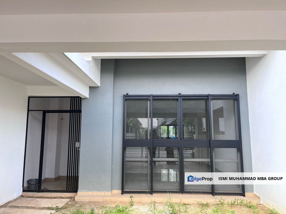 [ GATED + GUARDED _ 4R 4B ] 2 Storey Terrace 20x70 @ Laman Mawar KOTA SERIEMAS Nilai FOR SALE, Negeri Sembilan, Nilai