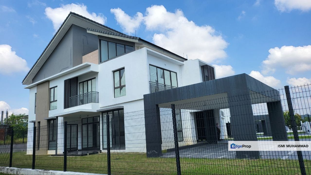 Bangi South. 2 Storey Bungalow @ Hilltop Exclusive Residence, Selangor, Bangi