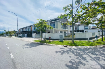 Begonia @ Serene Heights