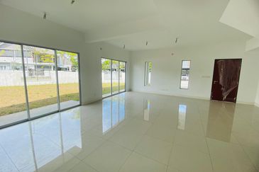 Begonia @ Serene Heights