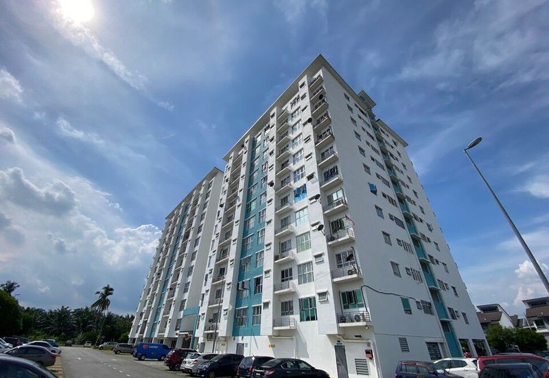 Pangsapuri Jenderam Indah