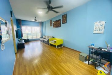 Pangsapuri Jenderam Indah