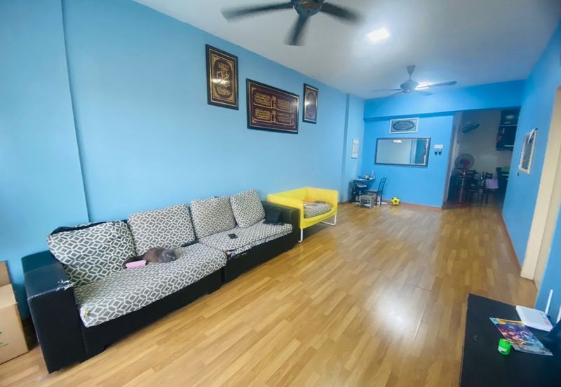 Pangsapuri Jenderam Indah