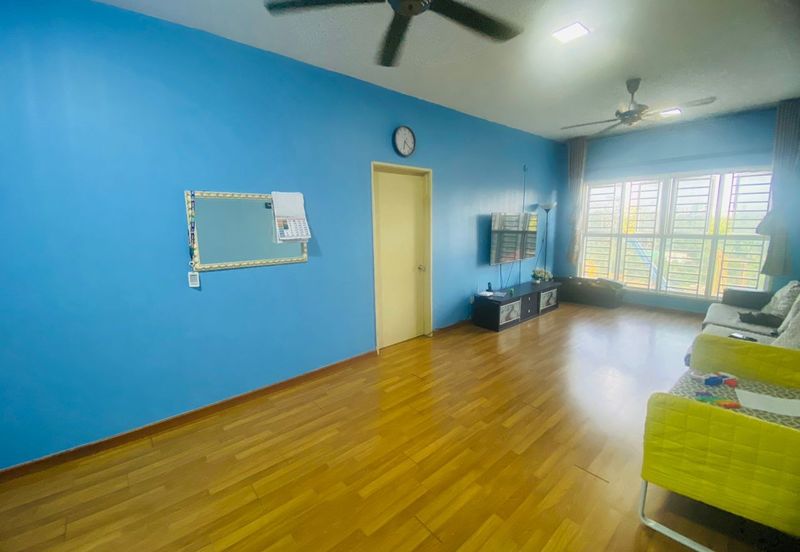 Pangsapuri Jenderam Indah