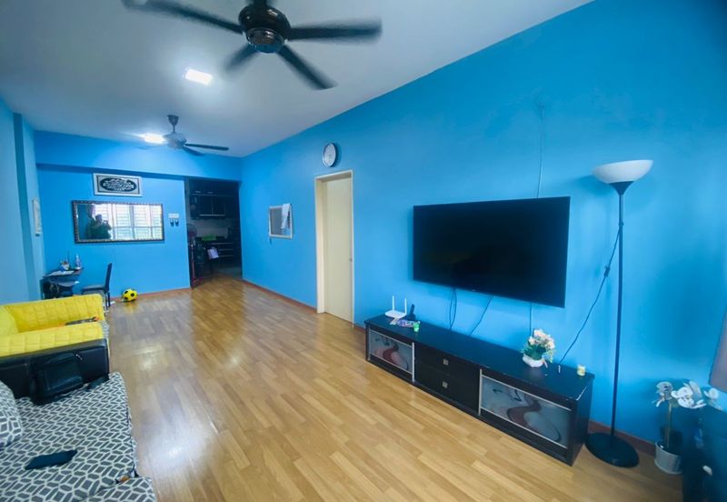 Pangsapuri Jenderam Indah